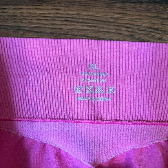 NVGTN Bubble Gum Pink‎ Figure Seamless Leggings Womens XL Activewear Gym Workout - Picture 3 of 8